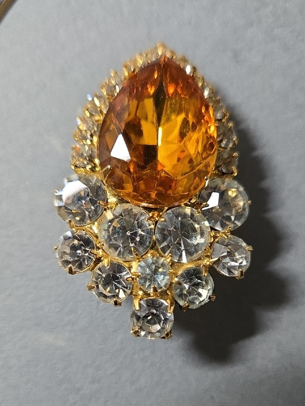 Gold-Tone Amber Teardrop & Clear Crystal Cluster Brooch Necklace Pendent - Picture 3 of 12